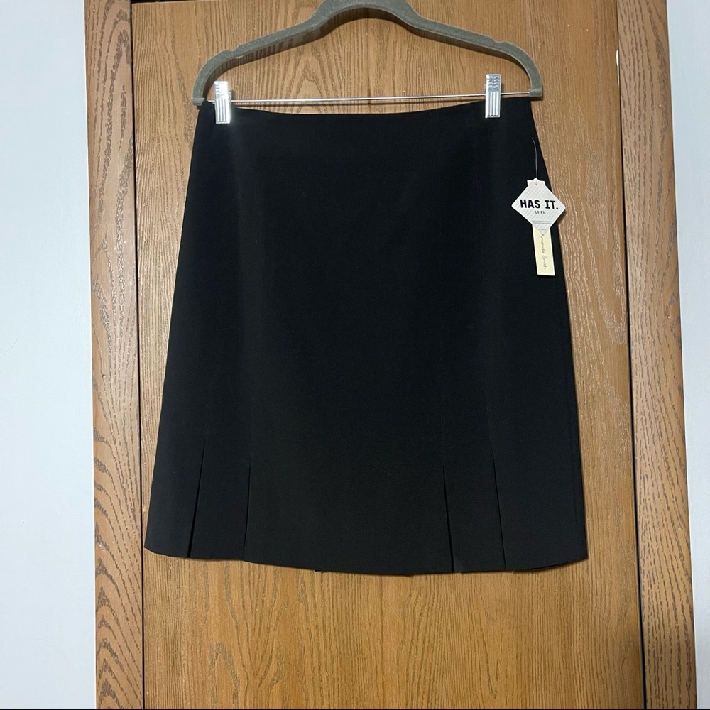 AMANDA SMITH Skirt, Black